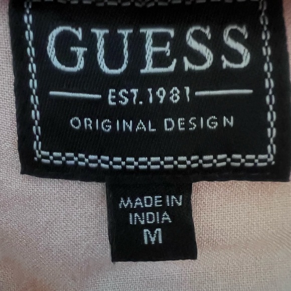 Guess Men’s Floral Hawaiian Button Down Shirt Size Medium - Picture 8 of 11